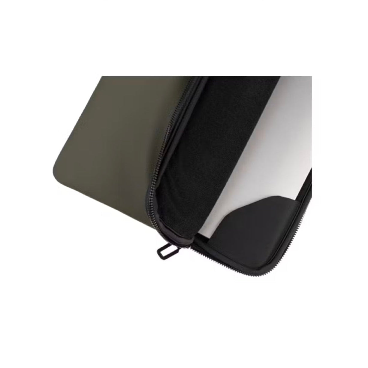 Tucano Gommo Sleeve 15.6 Military Green