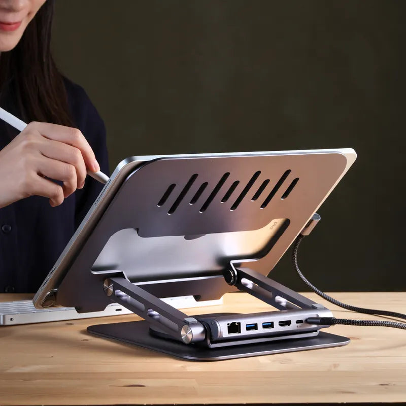 ADAM elements CASA HUB Stand Pro USB-C 6-in-1 Laptop Stand Hub