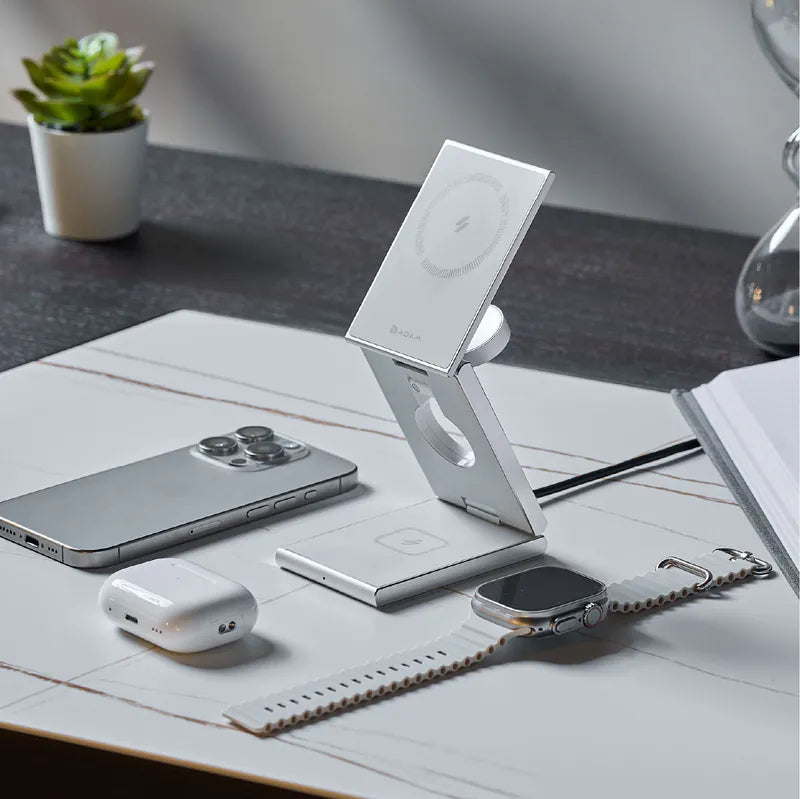 ADAM elements Mag Z Magnetic 3in1 Foldable Travel Charging Station