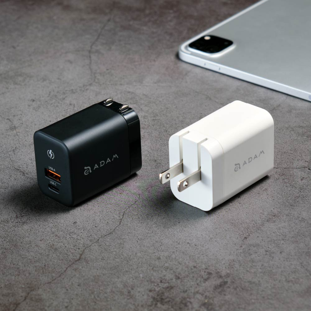 ADAM elements OMNIA X45A GaN 45W Dual Port Compact Wall Charger