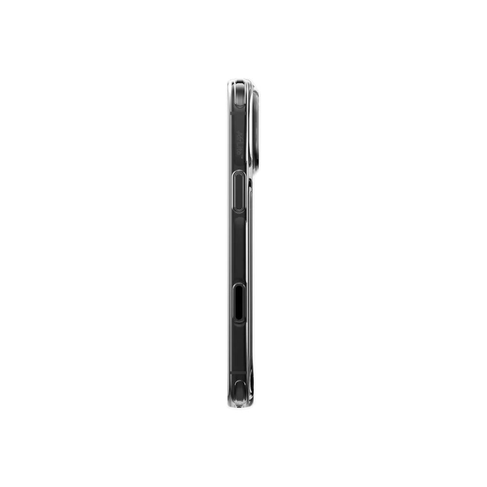 Uniq Lifepro Xtreme Hybrid Magclick Charge Case for iPhone 18 Pro series