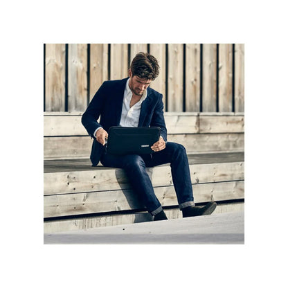 Thule Gauntlet 4.0 14 MacBook Sleeve