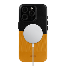 Alto Herring Leather Magnetic Case iPhone 16 Pro - Raven / Caramel