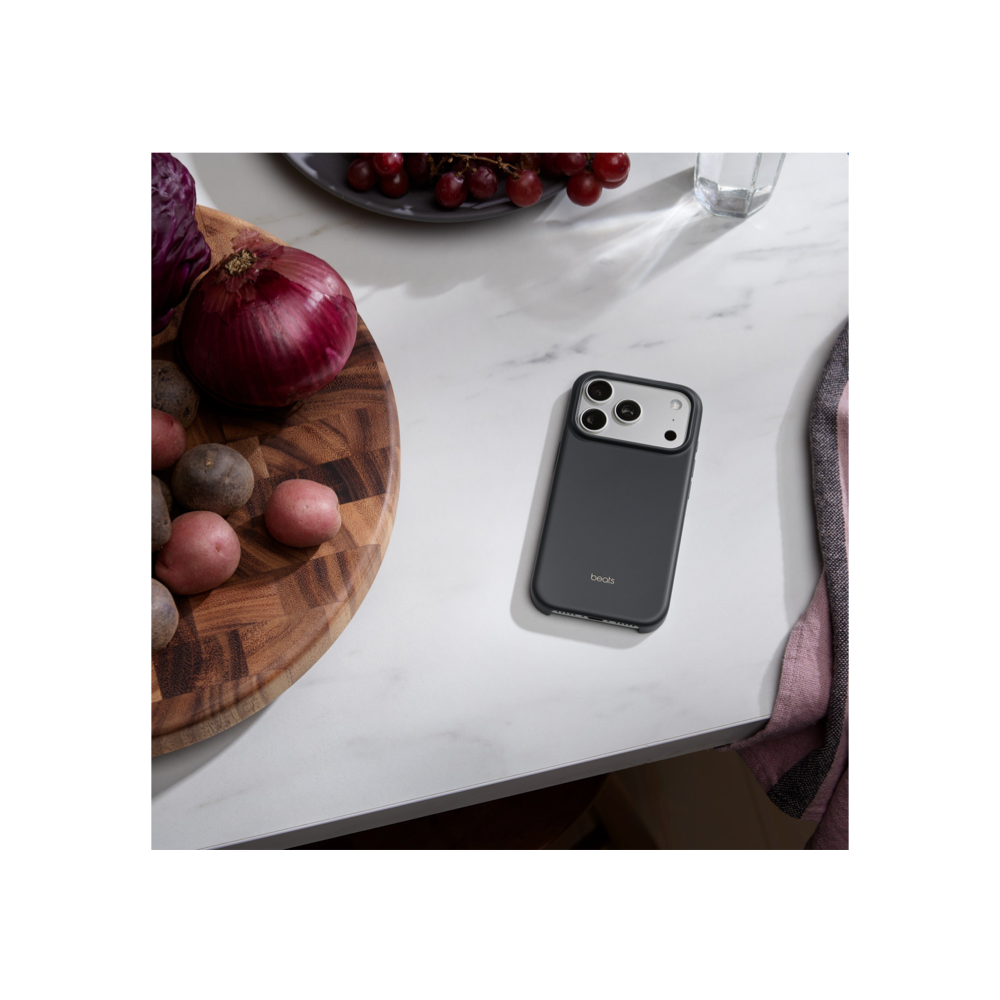 Beats iPhone 17 Series Case with MagSafe and Camera Control